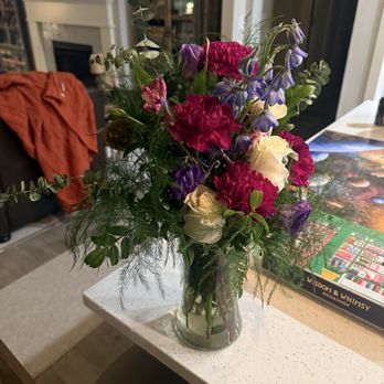 Williams Flower & Gift - Closer up of the quality of the boquet - Florists Near Me - Hillsboro, Oregon Williams Flower & Gift - Closer up of the quality of the boquet - Florists Near Me - Hillsboro, Oregon