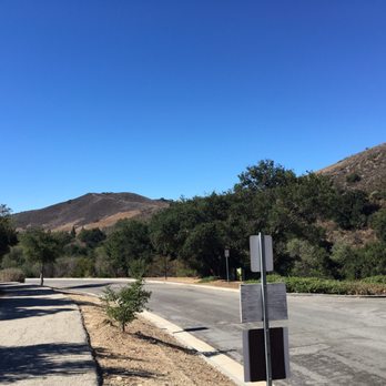 Oak Canyon Community Park - Shortly after entering the park. Scenery is on point. - Parks Near Me - Oak Park, California Oak Canyon Community Park - Shortly after entering the park. Scenery is on point. - Parks Near Me - Oak Park, California
