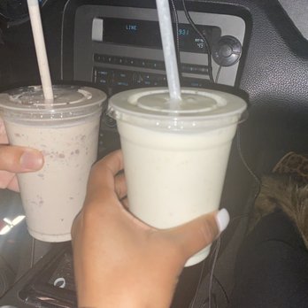 Three Scoops - Moose tracks on the left and key lime pie on the right. - Desserts Near Me - Madison, Alabama Three Scoops - Moose tracks on the left and key lime pie on the right. - Desserts Near Me - Madison, Alabama