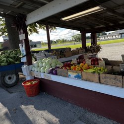 Mulvin's Farms - Corn by the wagon full!