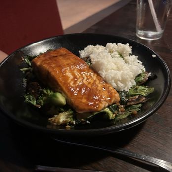 P.F. Chang's - Chinese Near Me - Louisville, Kentucky