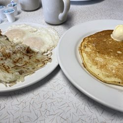 Cowan's Cafe - Pancake and the number 6.