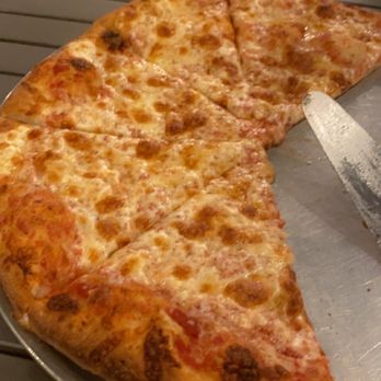 Brooklyn's Backyard - Cheese Pizza is one of the best I've ever eaten! - New American Near Me - Ocala, Florida