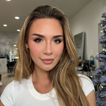 Edit Davoodian MUA - Makeup Artists Near Me - Glendale, California
