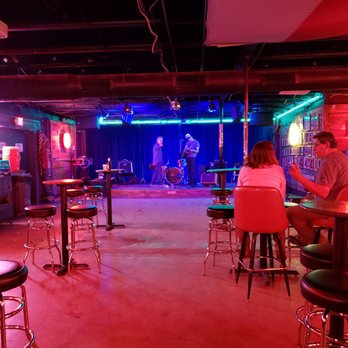 The Lonesome Rose - Bars Near Me - San Antonio, Texas