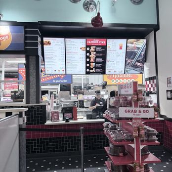 Portillo's Kissimmee - Burgers Near Me - Kissimmee, Florida Portillo's Kissimmee - Burgers Near Me - Kissimmee, Florida