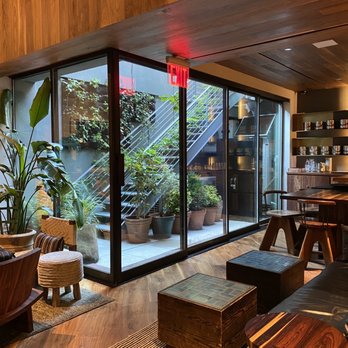 MADE Hotel - Lobby | IG: happyfoodieoc - Cocktail Bars Near Me - New York, New York MADE Hotel - Lobby | IG: happyfoodieoc - Cocktail Bars Near Me - New York, New York