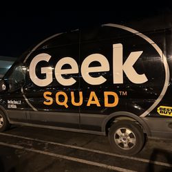 Best Buy - Santa Rosa - The Geek Squad van!