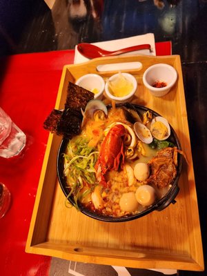 Tomo Ramen by null