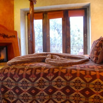 Adobe Grand Villas - Interior view of the beautiful and well-appointed Sagebrush Suite at the Adobe Grand Villas in Sedona AZ - Bed & Breakfast Near Me - Sedona, Arizona