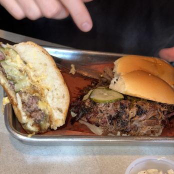 Apocalypse BBQ - Pulled Pork Sandwich - Food Trucks Near Me - Miami, Florida