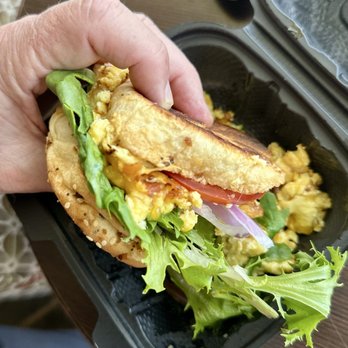 Drizzle - Veggie breakfast sandwhich highly recommend - Coffee & Tea Near Me - Mount Shasta, California Drizzle - Veggie breakfast sandwhich highly recommend - Coffee & Tea Near Me - Mount Shasta, California