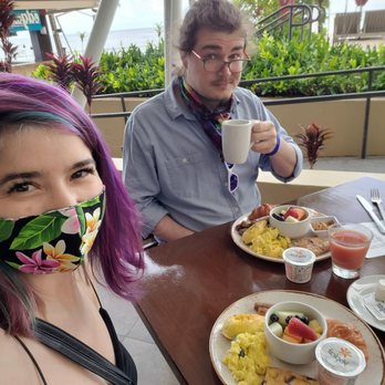 Kai Market - Continental breakfast - Breakfast & Brunch Near Me - Honolulu, Hawaii