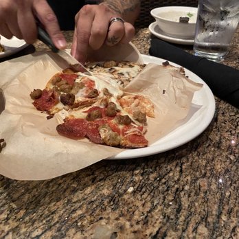 BJ's Restaurant & Brewhouse - Gluten free flatbread - Pizza Near Me - Brea, California