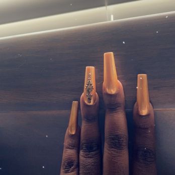 EV Nail Studio - Nail fill - Nail Salons Near Me - Kent, Washington
