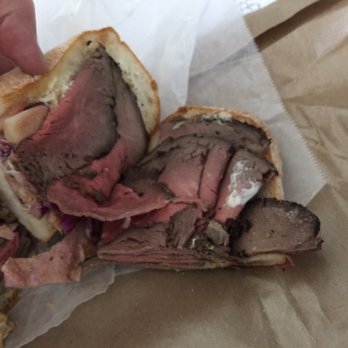 Dellapietras - Bland roast beef - Butcher Near Me - Brooklyn, New York