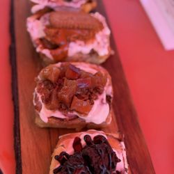 The Tasty Table - Cinnamon Roll Flight