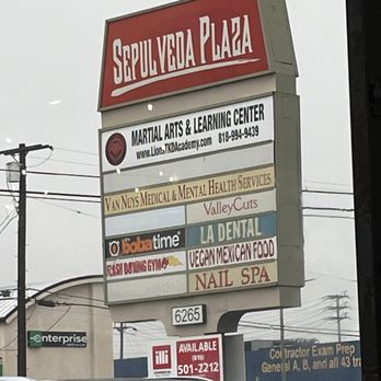 El Cocinero - Signage .. - Mexican Near Me - Van Nuys CA, California