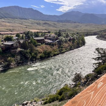 Flying Pig Adventures: Yellowstone Whitewater Rafting - Float views - Outdoor Gear Near Me - Gardiner, Montana Flying Pig Adventures: Yellowstone Whitewater Rafting - Float views - Outdoor Gear Near Me - Gardiner, Montana
