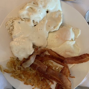Tony York's On Main - Bacon, hash browns, eggs over easy, biscuits and gravy - Diners Near Me - Glendale, Kentucky Tony York's On Main - Bacon, hash browns, eggs over easy, biscuits and gravy - Diners Near Me - Glendale, Kentucky