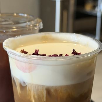 Common Coffee & Cocktails - Cocktail Bars Near Me - Atlanta, Georgia Common Coffee & Cocktails - Cocktail Bars Near Me - Atlanta, Georgia