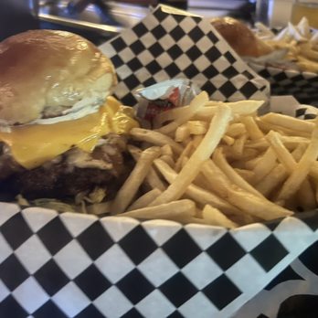 4100 Bar - Bars Near Me - Los Angeles, California
