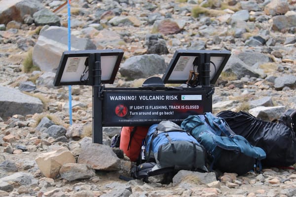 Tongariro Alpine Crossing by null