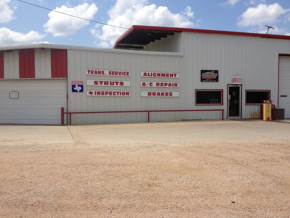 KINGSLAND TIRE & OIL CLOSED 1916 Ranch Rd 1431, Kingsland, Texas