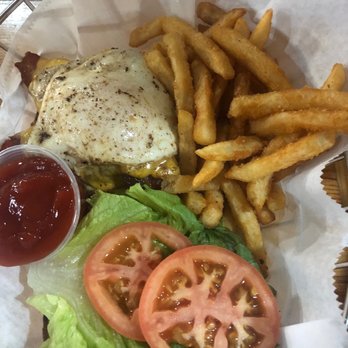 Dead Bear Brewing - Breakfast burger - Breweries Near Me - Grayling, Michigan Dead Bear Brewing - Breakfast burger - Breweries Near Me - Grayling, Michigan