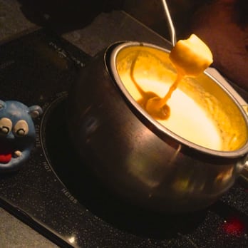 The Melting Pot - Cheddar Cheese Fondue (5/5 NOMs) - Fondue Near Me - Gaithersburg, Maryland The Melting Pot - Cheddar Cheese Fondue (5/5 NOMs) - Fondue Near Me - Gaithersburg, Maryland