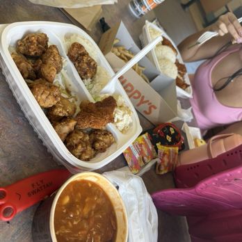 Zippy's Kapahulu - Fast Food Near Me - Honolulu, Hawaii