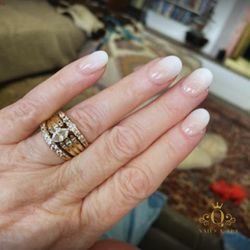 Q Nails and Spa