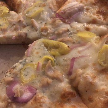 Blaze Pizza - They forgot to put bbq sauce on my bbq chicken pizza after I waited for an additional 15 mins on an online order! What a waste of time! - Salad Near Me - Alhambra, California Blaze Pizza - They forgot to put bbq sauce on my bbq chicken pizza after I waited for an additional 15 mins on an online order! What a waste of time! - Salad Near Me - Alhambra, California