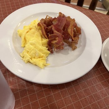 Sweet Maple Cafe - American Near Me - Chicago, Illinois Sweet Maple Cafe - American Near Me - Chicago, Illinois