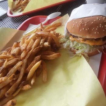 Daglas Drive In - My double cheeseburger with fries were so good - Burgers Near Me - Winnetka, California Daglas Drive In - My double cheeseburger with fries were so good - Burgers Near Me - Winnetka, California