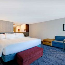 Hilton Garden Inn Cedar Rapids - Guest room