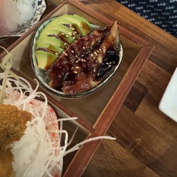 Sushi Umi - Sushi Bars Near Me - Tysons, Virginia