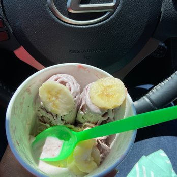 Roll It Up - Snellville - Taro base, banana and strawberry mix in with sliced banana topping - Desserts Near Me - Snellville, Georgia