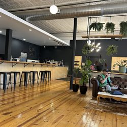 Elm City Coffee - Spacious interior