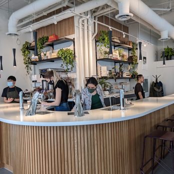 Drip House - people sitting at the bar - Coffee & Tea Near Me - Ottawa, Ontario