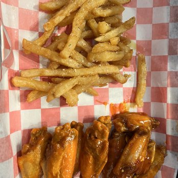 Wing Snob - Chicken Wings Near Me - Forney, Texas