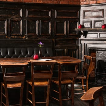 The Three Johns - Bars Near Me - London, XGL