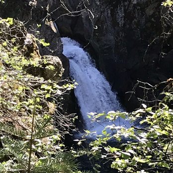 McCloud River - Upper Falls - Hiking Near Me - McCloud, California