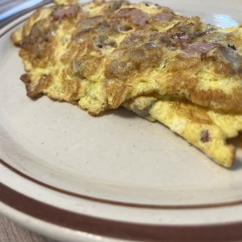 Family Table Restaurant - Ham and sausage omelet without cheese. - Diners Near Me - Brazil, Indiana