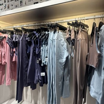 Set Active - Women's Clothing Near Me - New York, New York Set Active - Women's Clothing Near Me - New York, New York