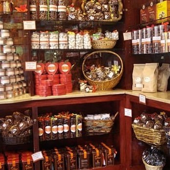 Jacques Torres Chocolate - Chocolatiers & Shops Near Me - Brooklyn, New York Jacques Torres Chocolate - Chocolatiers & Shops Near Me - Brooklyn, New York