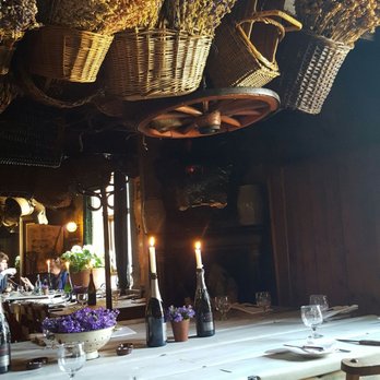 Maggie Jones's - British Near Me - London, XGL