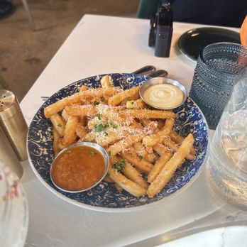 SoLou - Truffle fries - New American Near Me - Baton Rouge, Louisiana SoLou - Truffle fries - New American Near Me - Baton Rouge, Louisiana