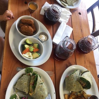 Earthbowl - Sopes, chicken nuggets, tofu wrap, chicken wrap & quesadilla!! - Vegan Near Me - Tijuana, BCN