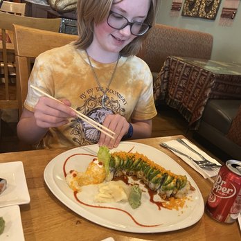 Thai Thani - Dragon roll - Thai Near Me - Orlando, Florida